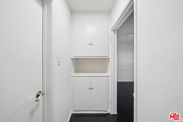 1051 S Holt E, Los Angeles, CA 90035