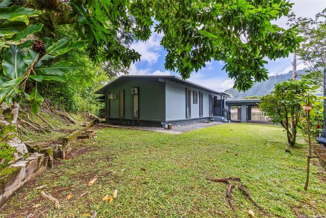3296 Pinaoula Street, Honolulu, HI 96822