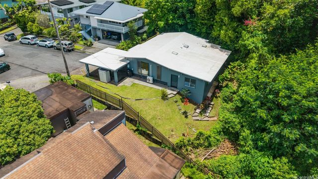 3296 Pinaoula Street, Honolulu, HI 96822
