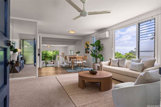 3296 Pinaoula Street, Honolulu, HI 96822