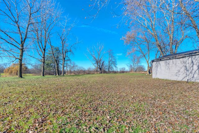 340 S State Rd 2, Hebron, IN 46341