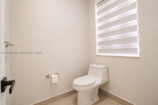 16354 SW 48th Ter, Miami, FL 33185