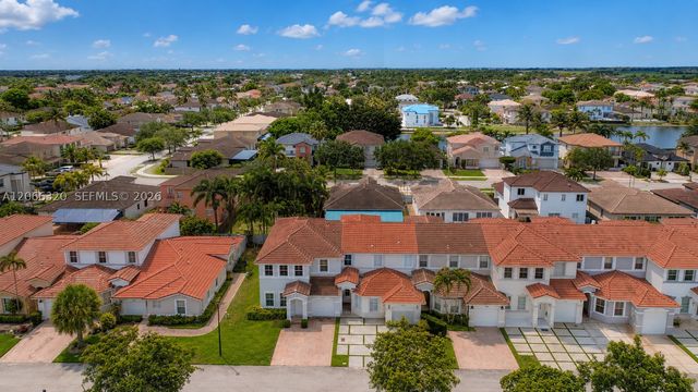 16354 SW 48th Ter, Miami, FL 33185