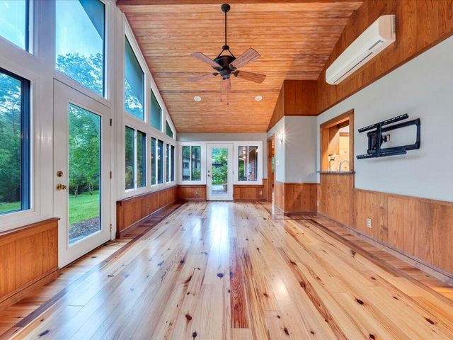 1490 Mount Olivet RD, Martinsville, VA 24112