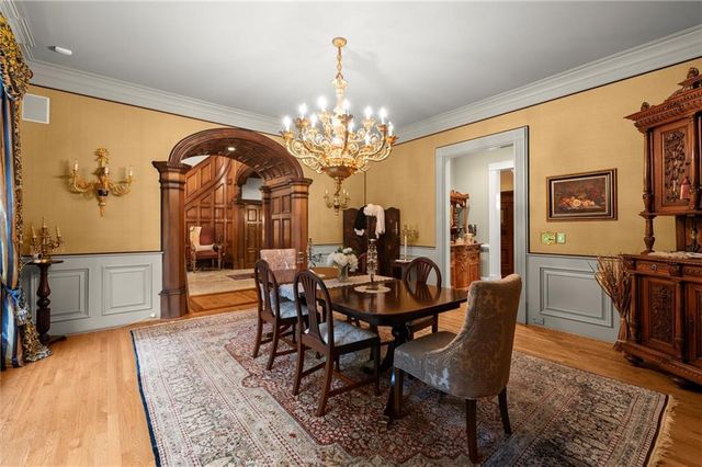 3863 Streamside S Drive, Marietta, GA 30067