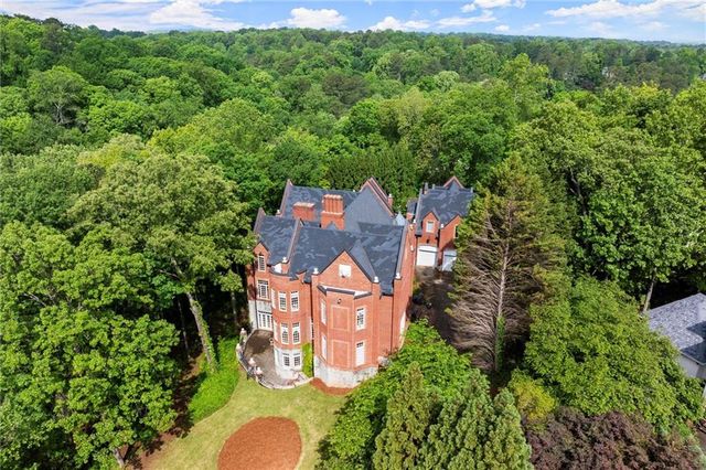 3863 Streamside S Drive, Marietta, GA 30067