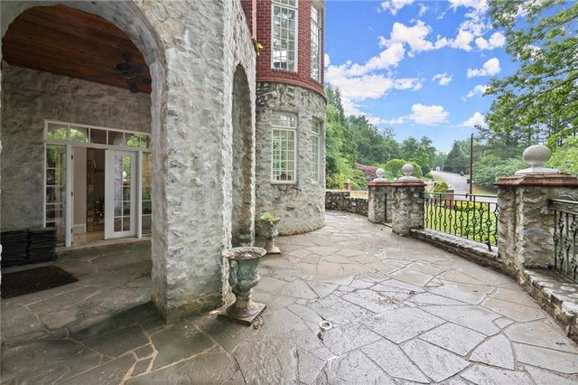 3863 Streamside S Drive, Marietta, GA 30067