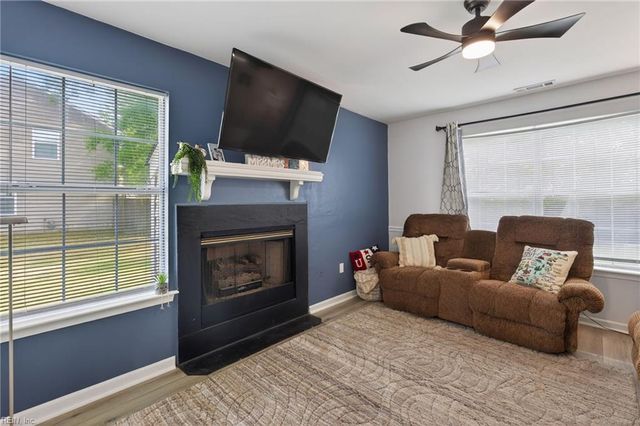817 Haskins DR, Suffolk, VA 23434