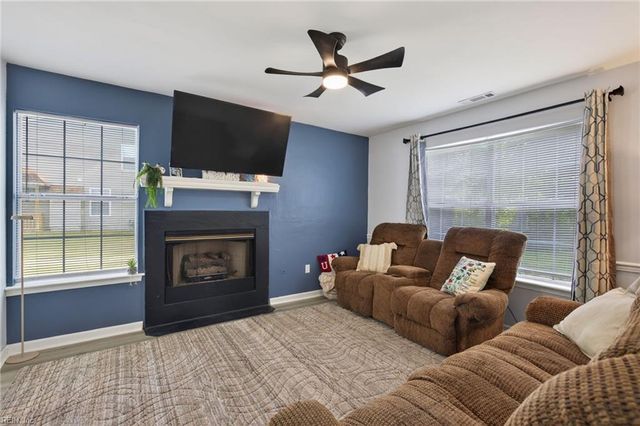 817 Haskins DR, Suffolk, VA 23434