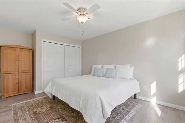 124 Clear Pond Dr 124, Walpole, MA 02081