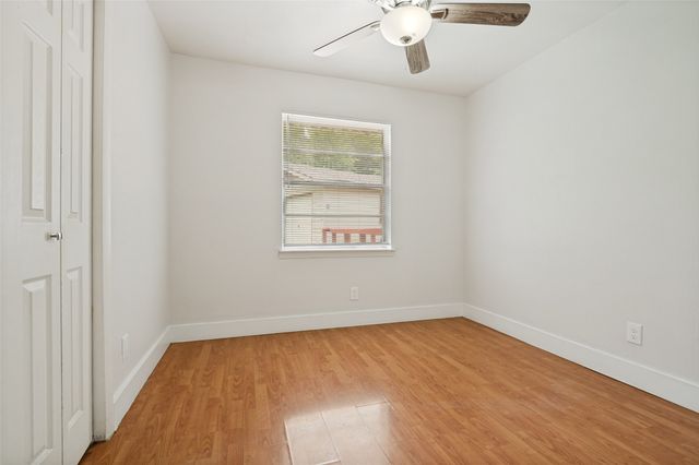 2524 Suffolk Lane, Lancaster, TX 75134