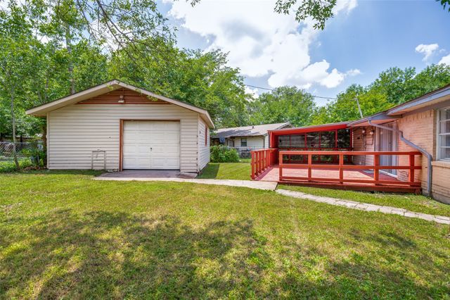 2524 Suffolk Lane, Lancaster, TX 75134