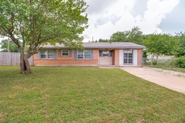 2524 Suffolk Lane, Lancaster, TX 75134