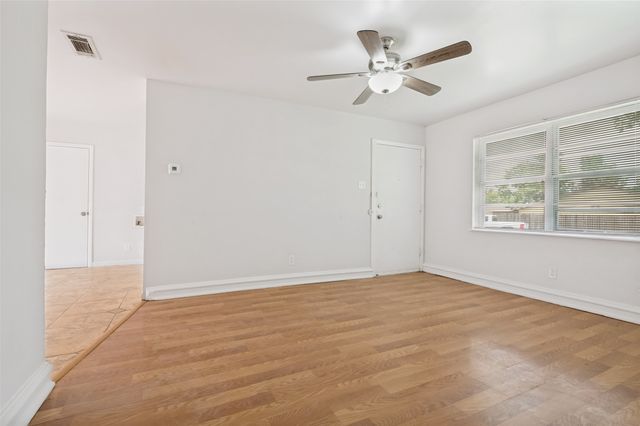 2524 Suffolk Lane, Lancaster, TX 75134