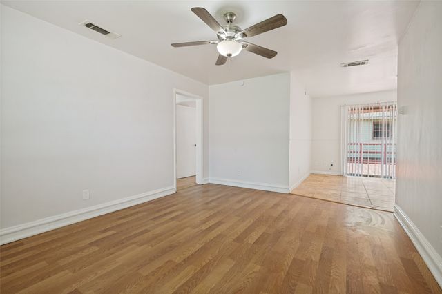2524 Suffolk Lane, Lancaster, TX 75134