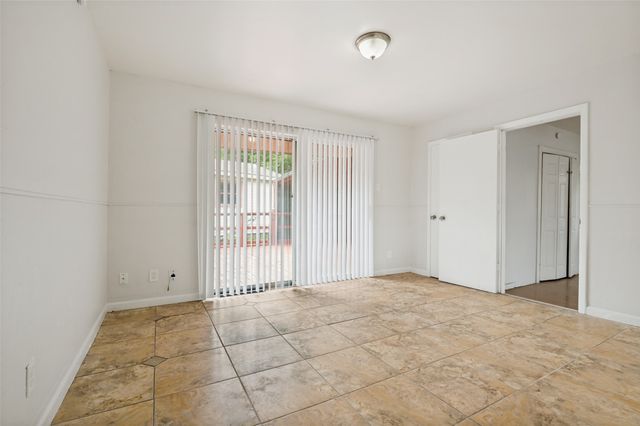 2524 Suffolk Lane, Lancaster, TX 75134