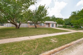 2524 Suffolk Lane, Lancaster, TX 75134