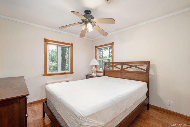 131 Stratford N, Roslyn Heights, NY 11577