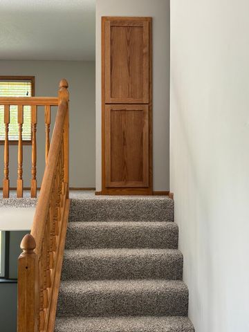 1300 Honeysuckle Lane SE, Cambridge, MN 55008