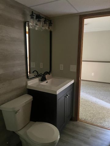 1300 Honeysuckle Lane SE, Cambridge, MN 55008