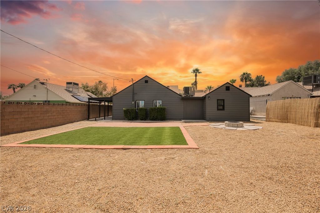 1421 Norman Avenue, Las Vegas, NV 89104 — photo 4