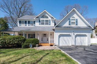 20 Pineacre Drive, Smithtown, NY 11787
