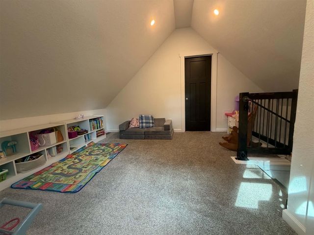 414 High Street, Marshall, MI 49068