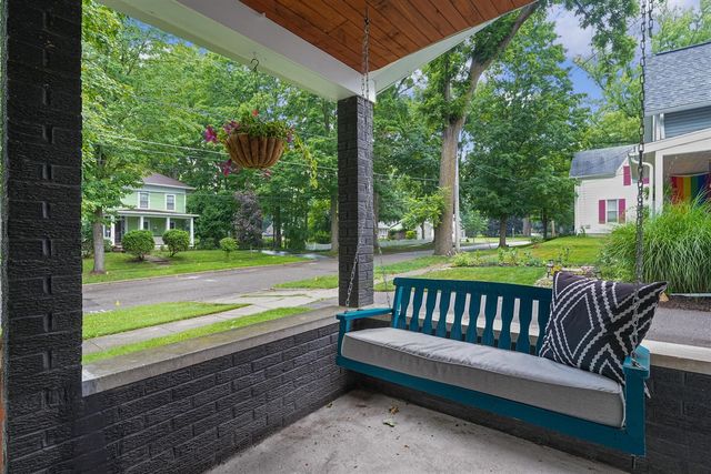 414 High Street, Marshall, MI 49068