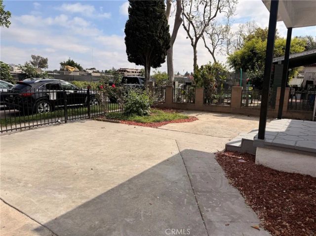 15211 S Gibson, Compton, CA 90221