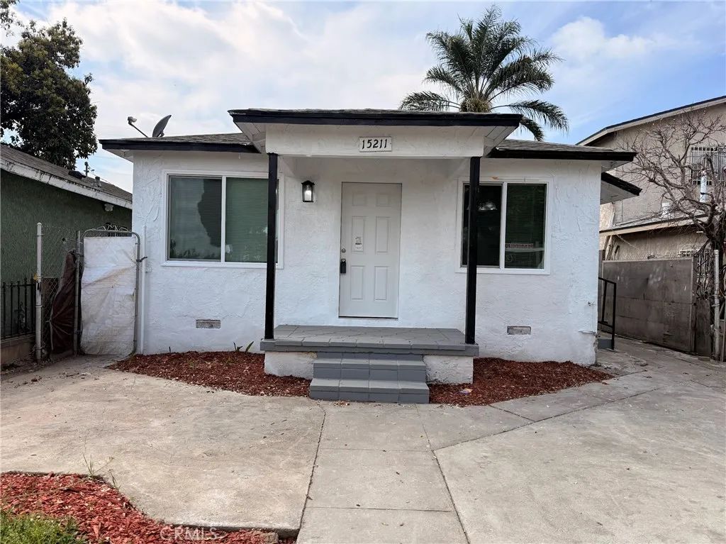 15211 S Gibson, Compton, CA 90221