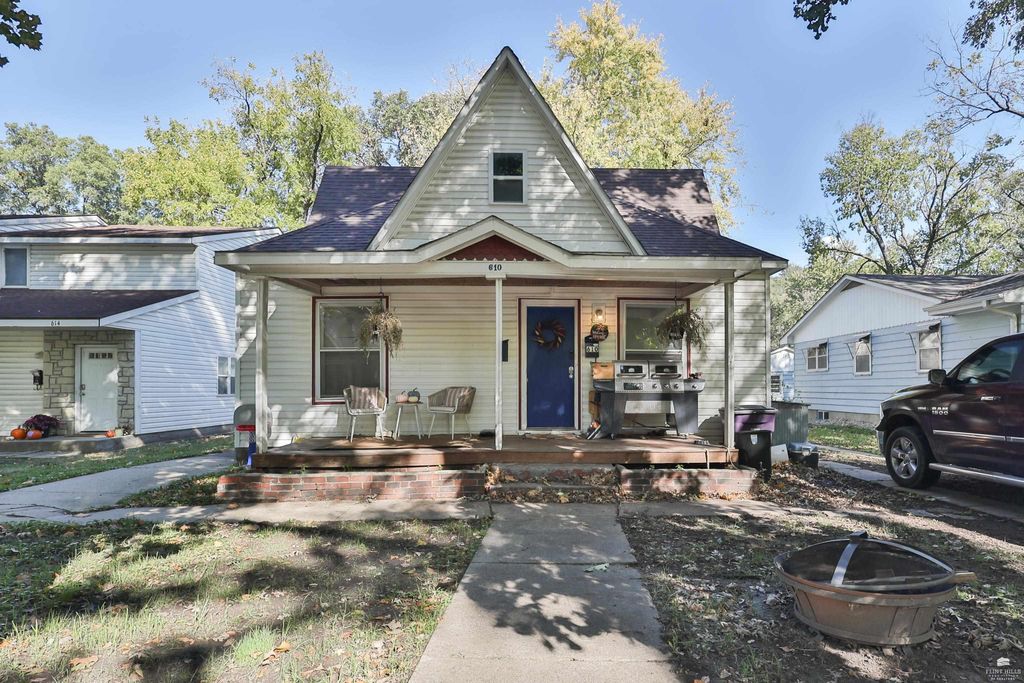 610 Thurtson Street 612 Thurston Street, Manhattan, KS 66502