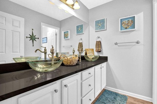 688 Country Grove Lane, Auburn, GA 30011