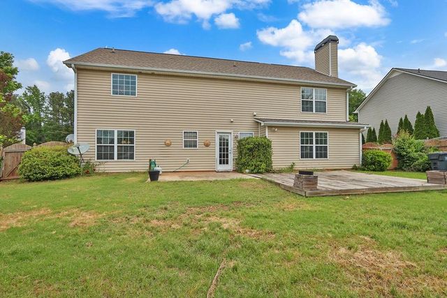688 Country Grove Lane, Auburn, GA 30011