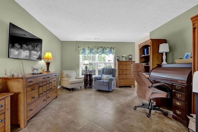 688 Country Grove Lane, Auburn, GA 30011