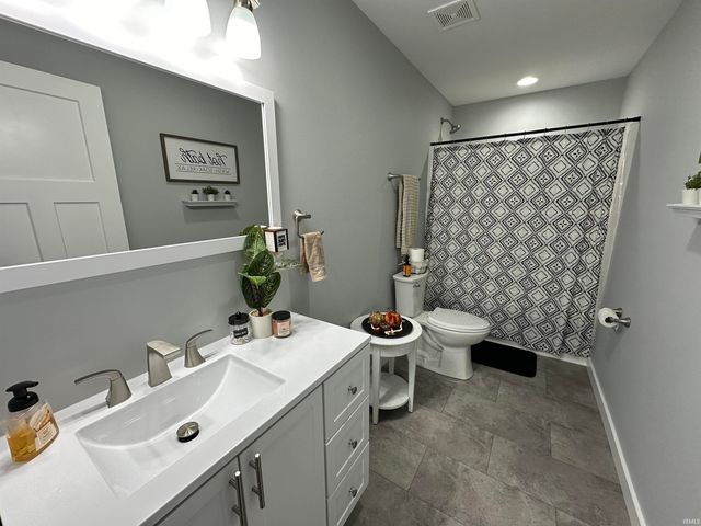 58 SHERWOOD LANE, Bedford, IN 47421