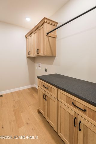 816 FRIENDSHIP ROAD, Jefferson City, MO 65101