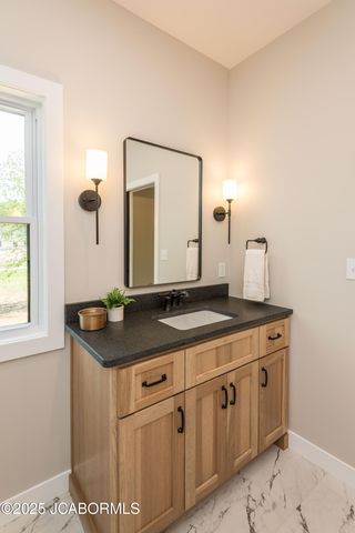 816 FRIENDSHIP ROAD, Jefferson City, MO 65101