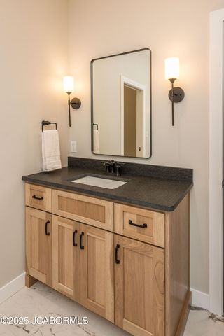 816 FRIENDSHIP ROAD, Jefferson City, MO 65101