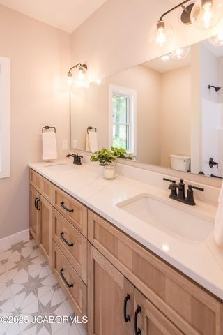 816 FRIENDSHIP ROAD, Jefferson City, MO 65101