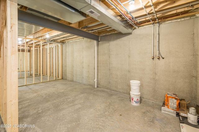 816 FRIENDSHIP ROAD, Jefferson City, MO 65101