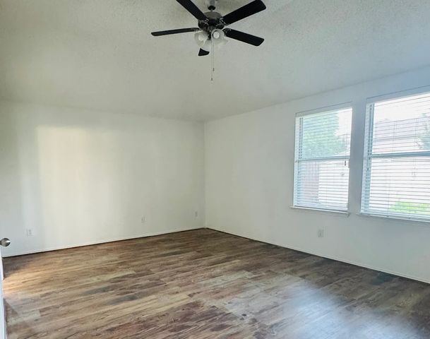 105 Fieldwood Court, Forney, TX 75126