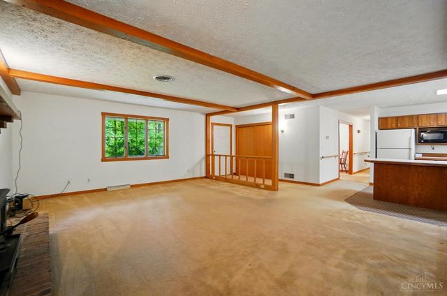 2634 Utica Road, Turtle Creek Twp, OH 45036