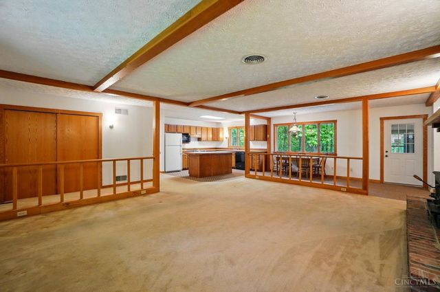 2634 Utica Road, Turtle Creek Twp, OH 45036