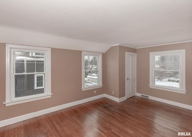 2416 12TH Street, Moline, IL 61265