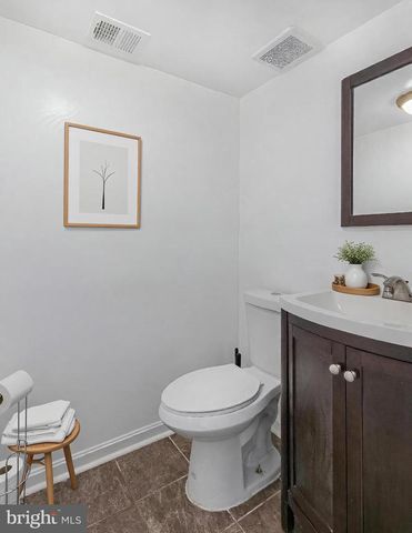 12155 DOVE CIR, Laurel, MD 20708