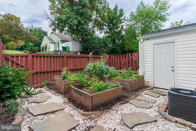 12155 DOVE CIR, Laurel, MD 20708
