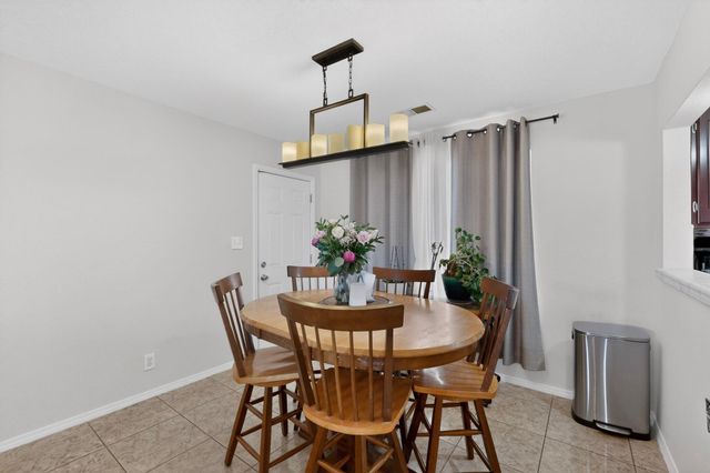 1635 Fornax Road SE, Rio Rancho, NM 87124