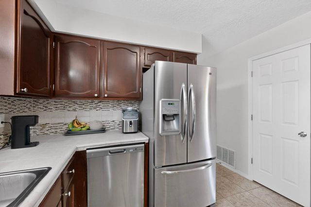 1635 Fornax Road SE, Rio Rancho, NM 87124