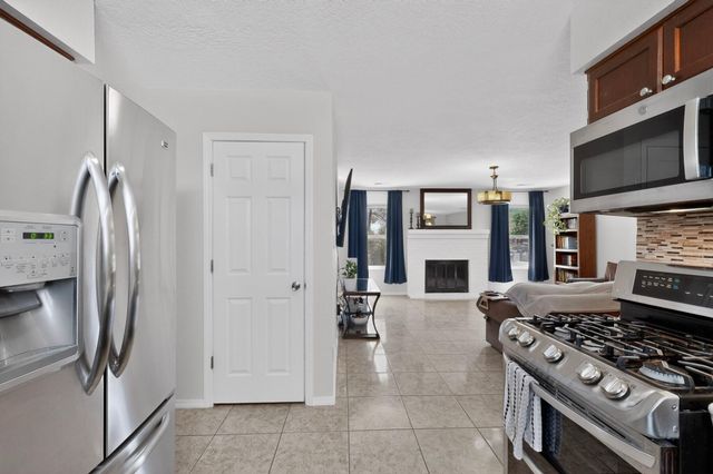 1635 Fornax Road SE, Rio Rancho, NM 87124