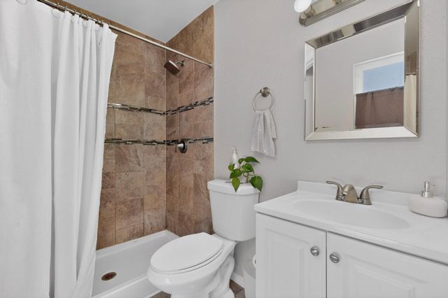 1635 Fornax Road SE, Rio Rancho, NM 87124